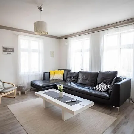 Apartament Center Getaway - 6 By Berti *