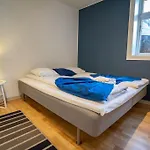Center Getaway - 6 By Berti *