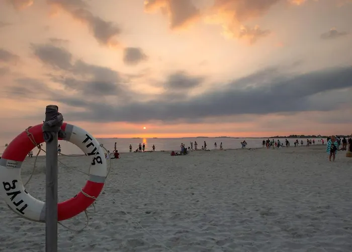 Center Getaway - 6 By Berti *