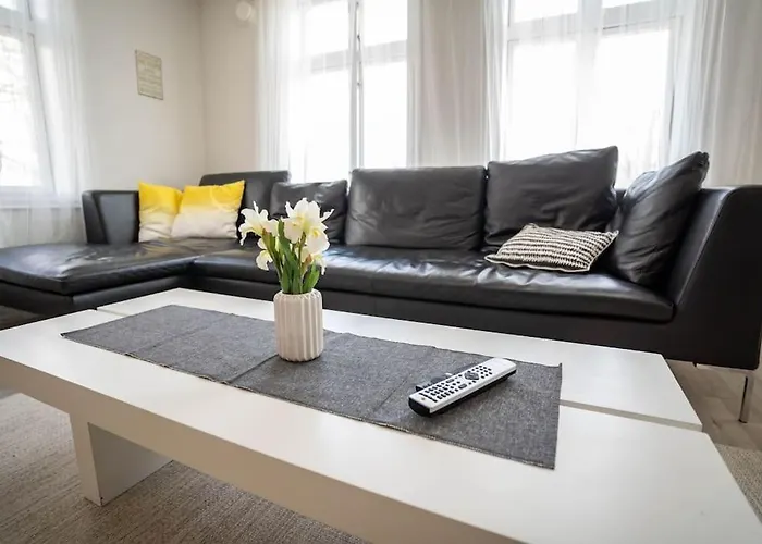 Center Getaway - 6 By Berti